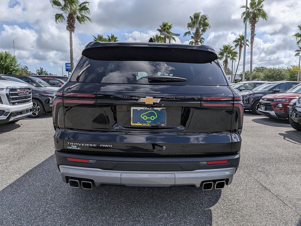 Certified 2025 Chevrolet Traverse LT AWD/4WD image 4