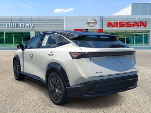 Used 2024 Nissan Ariya FWD image 3