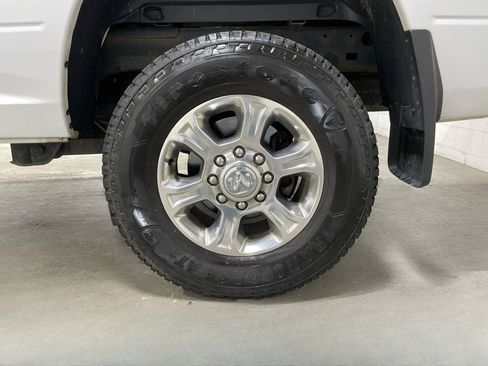 Used 2018 RAM 2500 SLT AWD/4WD image 7