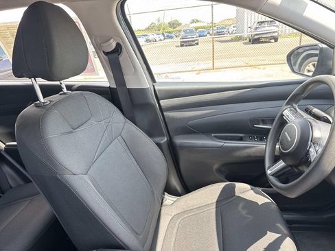 Used 2026 Hyundai Tucson SE AWD/4WD image 16