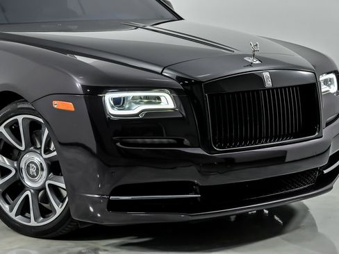 Used 2018 Rolls-Royce Wraith RWD image 3