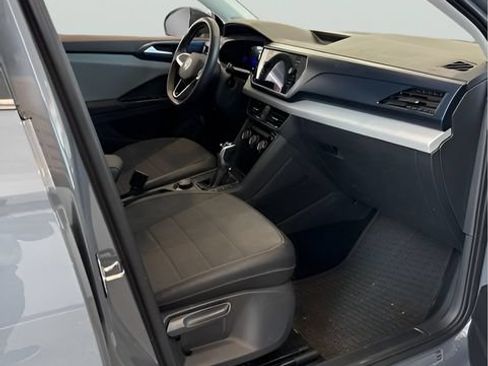Used 2023 Volkswagen Taos SE AWD/4WD image 18