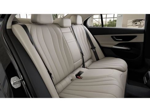 New 2027 Mercedes-Benz E 350 4MATIC Sedan image 5