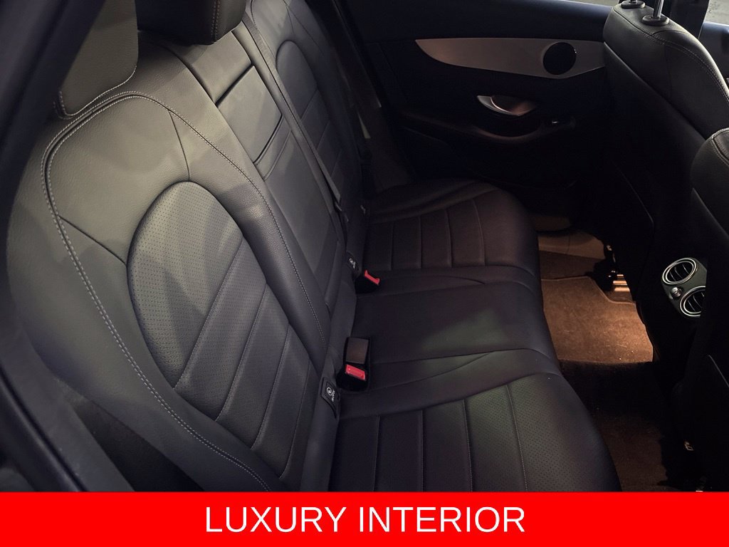 Used 2022 Mercedes-Benz GLC 300 image 24