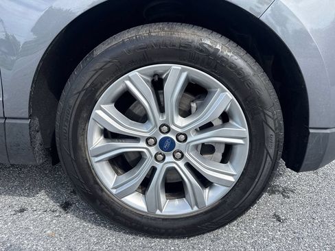 Used 2022 Ford Edge Titanium w/ Equipment Group 301A AWD/4WD image 29