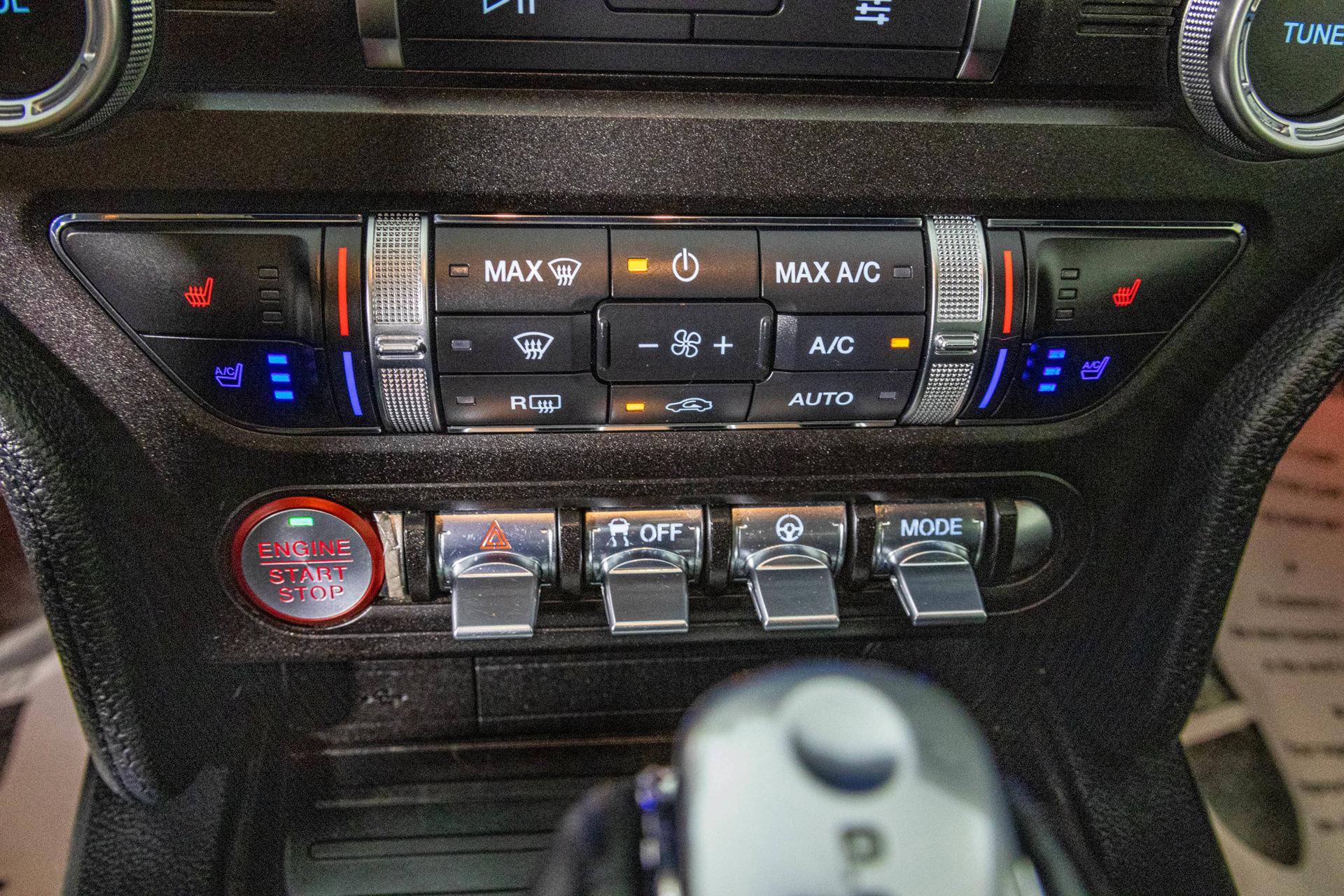 Used 2019 Ford Mustang GT Premium RWD image 26