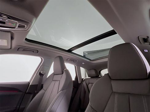 New 2025 Audi Q5 Premium Plus image 12