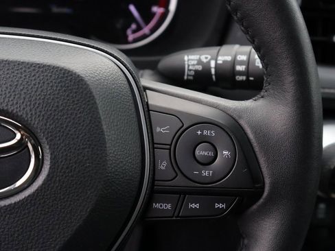 Used 2024 Toyota RAV4 XLE Premium image 30