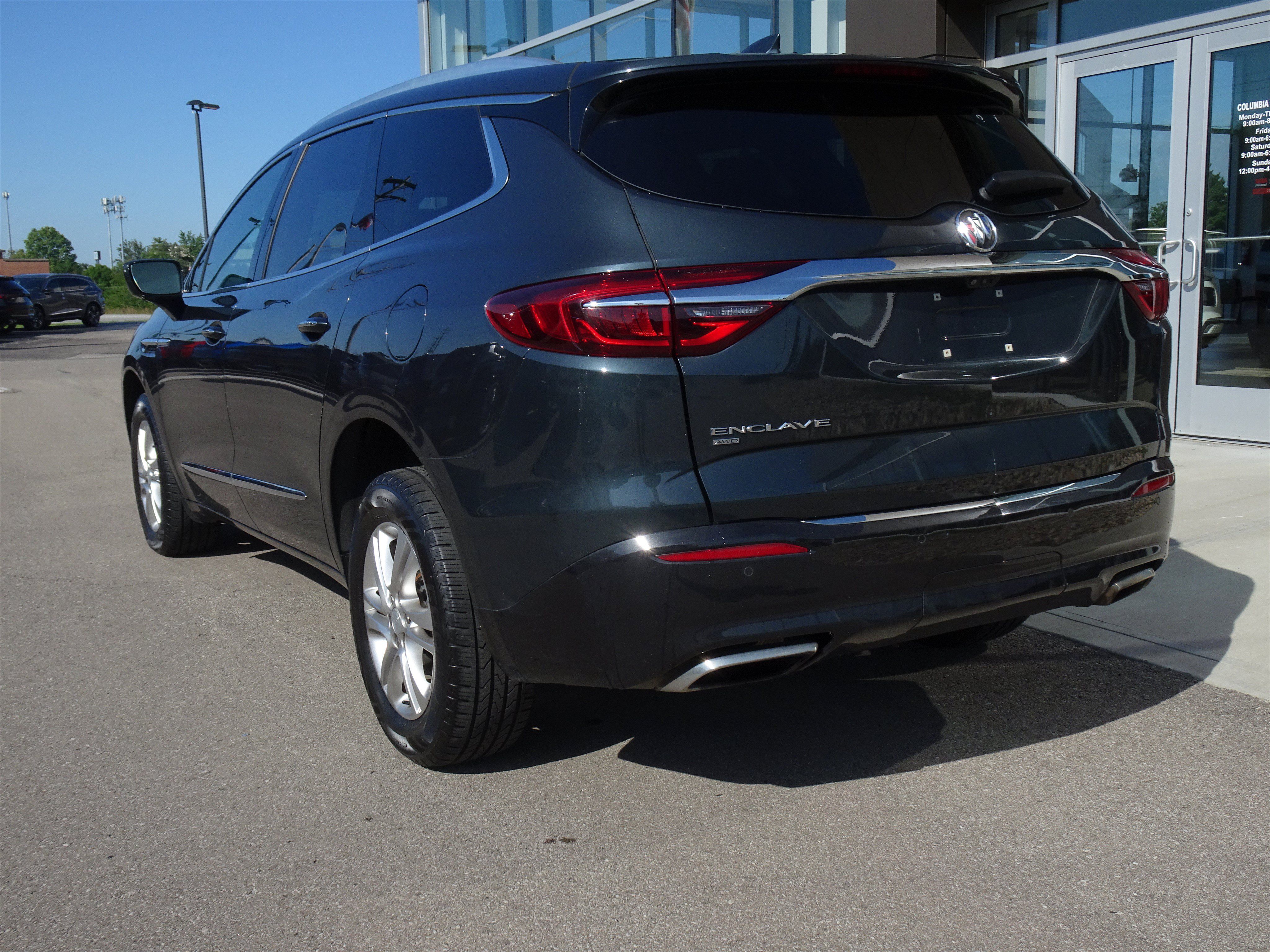 Used 2020 Buick Enclave Essence AWD/4WD image 3