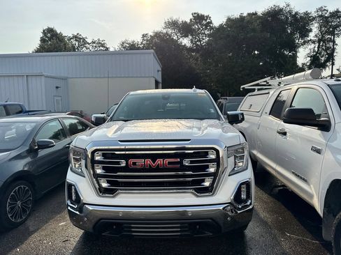 Used 2021 GMC Sierra 1500 SLT w/ SLT Premium Plus Package AWD/4WD image 2