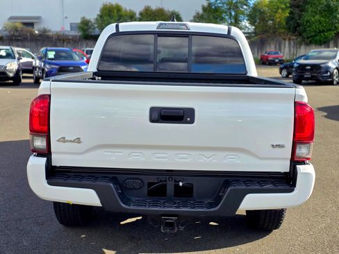 Used 2023 Toyota Tacoma SR AWD/4WD image 10