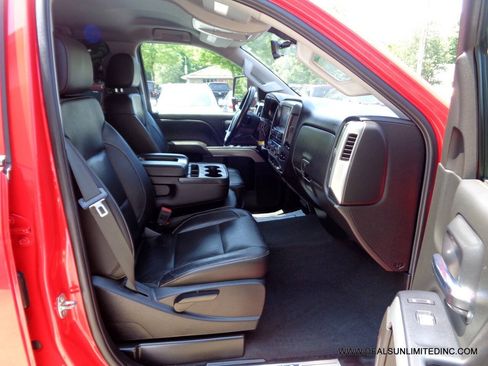 Used 2019 Chevrolet Silverado 2500 LT w/ LT Convenience Package AWD/4WD image 23