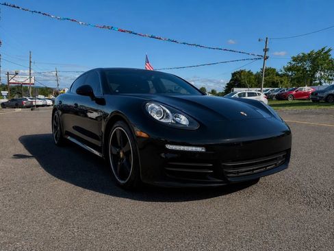 Used 2016 Porsche Panamera image 7