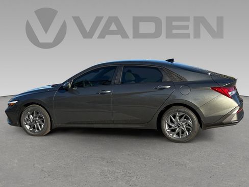 New 2026 Hyundai Elantra Blue image 7