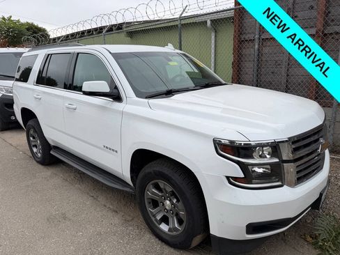 Used 2019 Chevrolet Tahoe LS RWD image 2