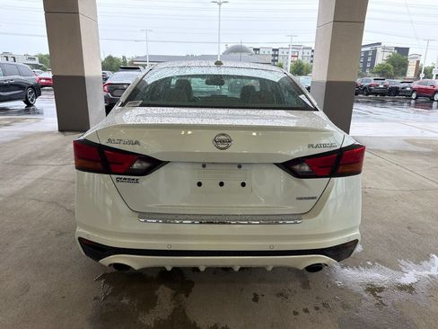 Used 2019 Nissan Altima 2.0 Platinum FWD image 4