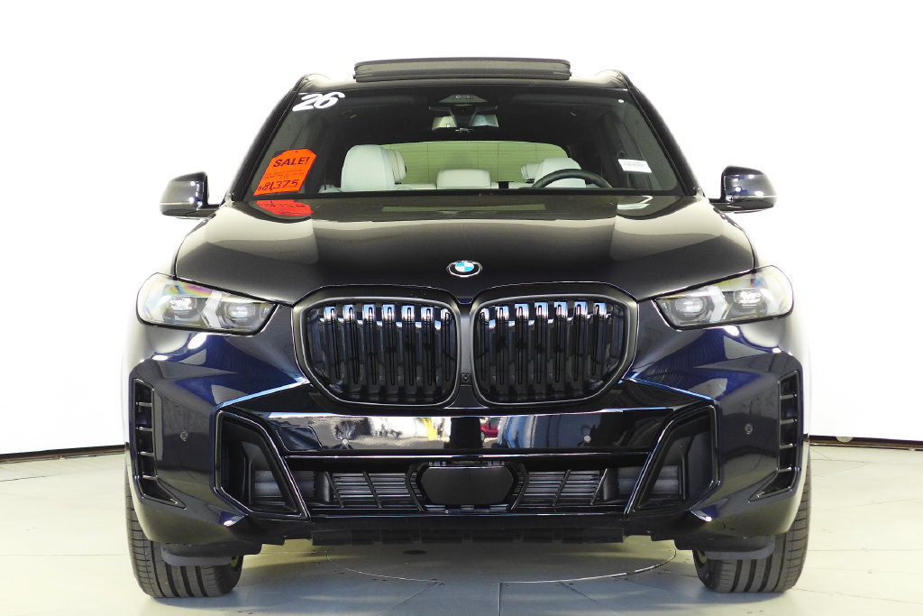 Used 2026 BMW X5 xDrive40i w/ M Sport Package AWD/4WD image 3