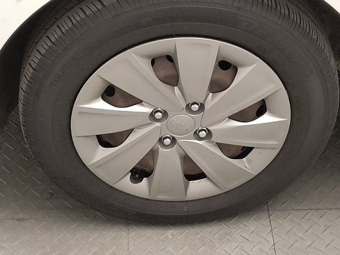Used 2020 Kia Rio S FWD image 31