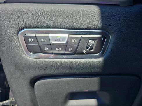 Used 2021 BMW X7 M50i w/ Cold Weather Package AWD/4WD image 25