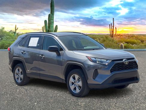 Used 2025 Toyota RAV4 LE image 7
