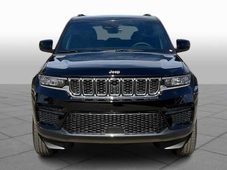 New 2025 Jeep Grand Cherokee Laredo X w/ Luxury Tech Group I AWD/4WD video 3