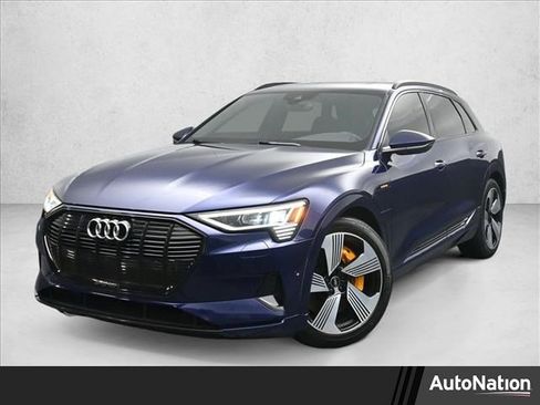 Used 2022 Audi e-tron Premium Plus w/ Premium Plus Package AWD/4WD image 1