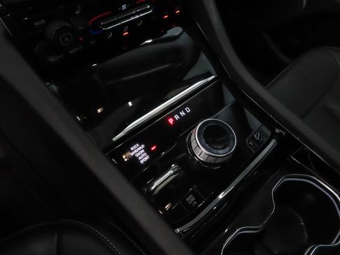 Used 2022 Jeep Grand Cherokee Limited 4xe image 19