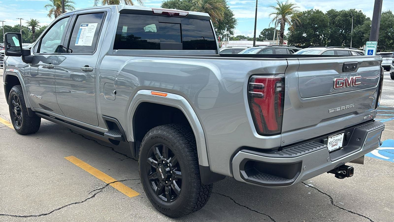 Certified 2024 GMC Sierra 2500 AT4 w/ AT4 Premium Plus Package AWD/4WD image 5