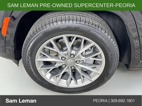 Used 2022 Jeep Grand Cherokee Summit w/ Luxury Tech Group V AWD/4WD image 31
