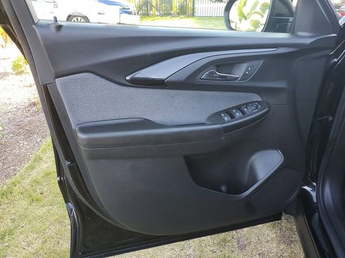 Used 2023 Chevrolet TrailBlazer LT image 18