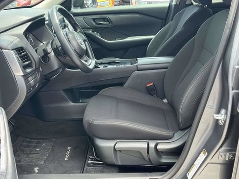 Used 2024 Nissan Rogue S FWD image 13