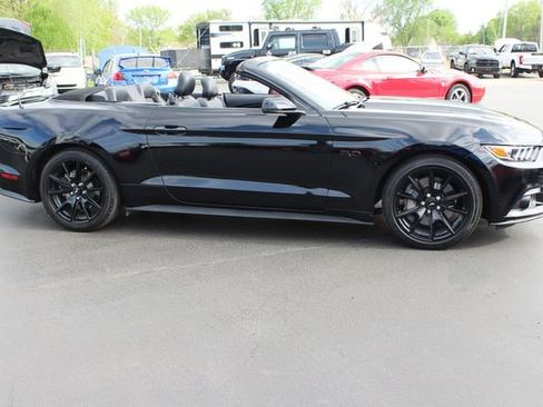 Used 2017 Ford Mustang GT Premium w/ Equipment Group 401A RWD image 30
