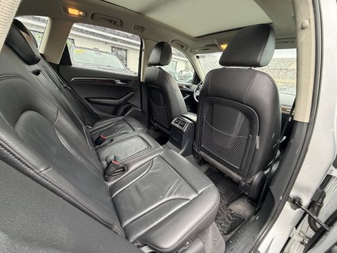 Used 2011 Audi Q5 2.0T Premium AWD/4WD image 14