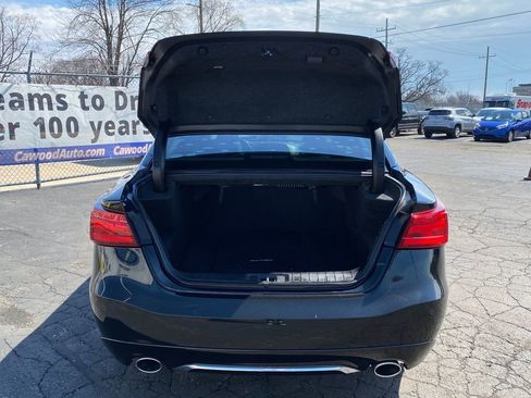 Used 2017 Nissan Maxima Platinum image 4