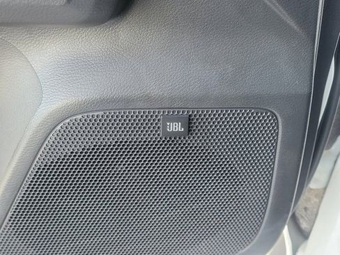 Used 2022 Toyota Tacoma Limited image 31