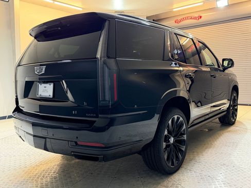 New 2026 Cadillac Escalade Platinum Sport AWD/4WD image 7