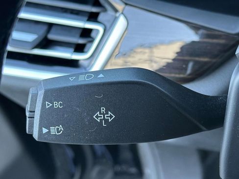 Used 2023 BMW X5 xDrive45e w/ M Sport Package image 23