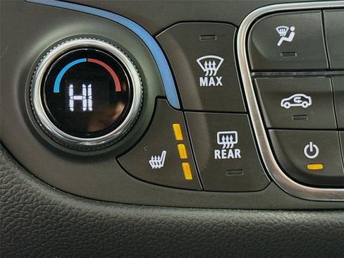 Used 2022 Chevrolet Equinox LT image 21