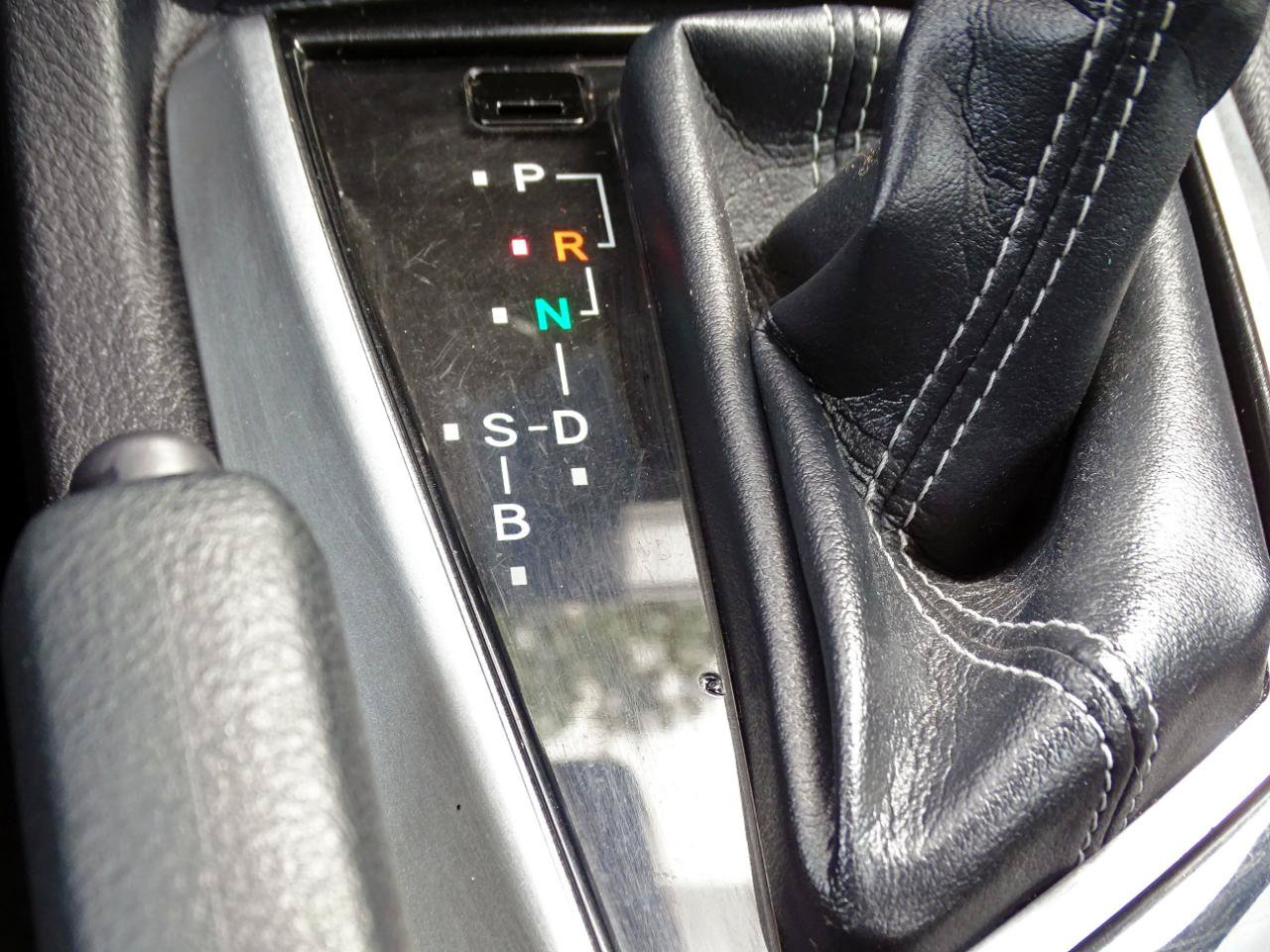 Used 2017 Toyota Corolla L FWD image 28