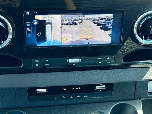 New 2025 Mercedes-Benz Sprinter 2500 image 13