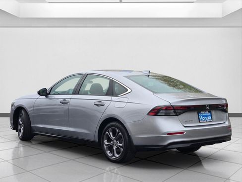 Certified 2023 Honda Accord EX image 7