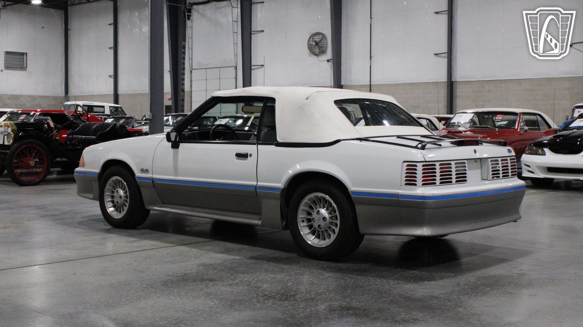 Used 1988 Ford Mustang GT RWD image 22