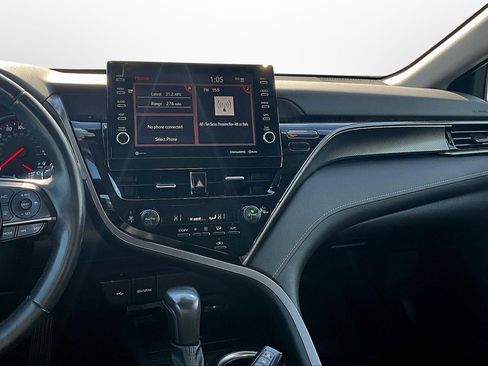 Used 2022 Toyota Camry XSE image 6