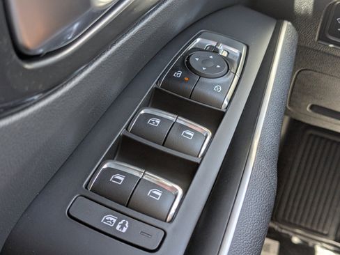 New 2026 Kia Sorento S FWD image 28