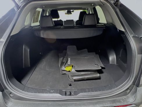 Used 2021 Toyota RAV4 XLE Premium FWD image 34