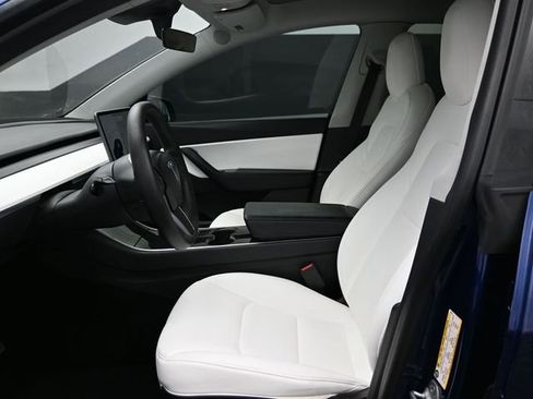 Used 2020 Tesla Model Y Long Range image 7