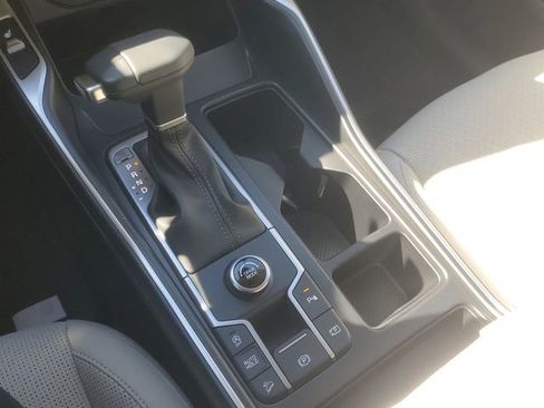 Certified 2025 Kia Sorento S FWD image 22
