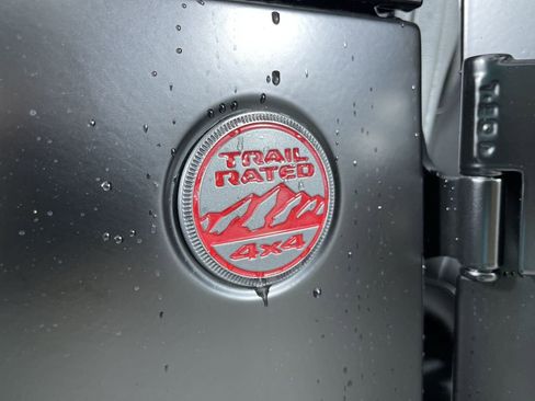 Used 2021 Jeep Gladiator Rubicon image 32