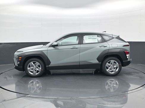 New 2026 Hyundai Kona SE image 8