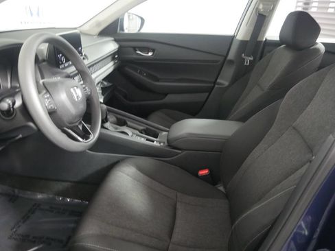 Used 2023 Honda Accord EX image 15